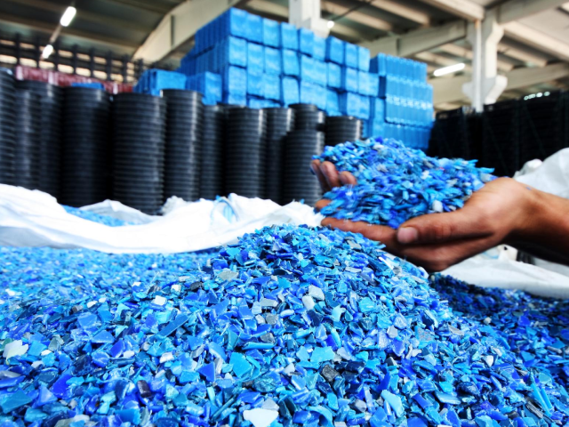 Industrial waste transformed into energy and inputs